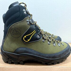 Karakorum Mountaineering Boots
